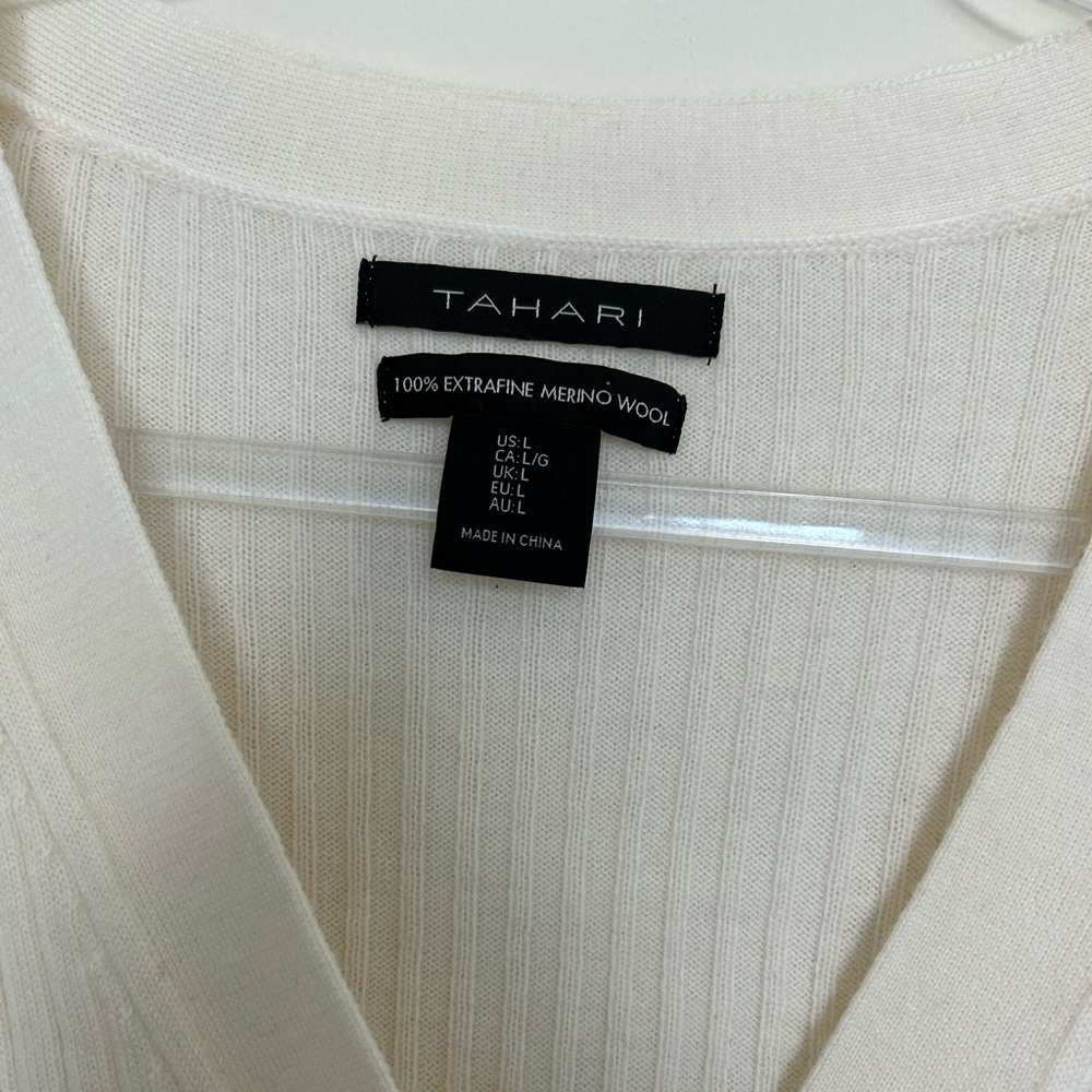 Tahari 100% Extrafine Merino Wool Cardigan Size Large Ivory - Picture 2 of 5